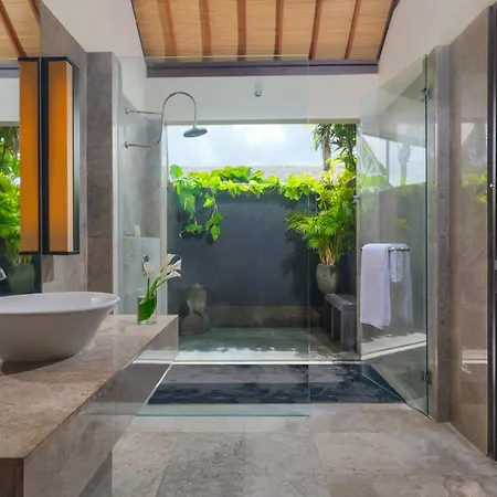 Peppers Seminyak Villa Exterior photo